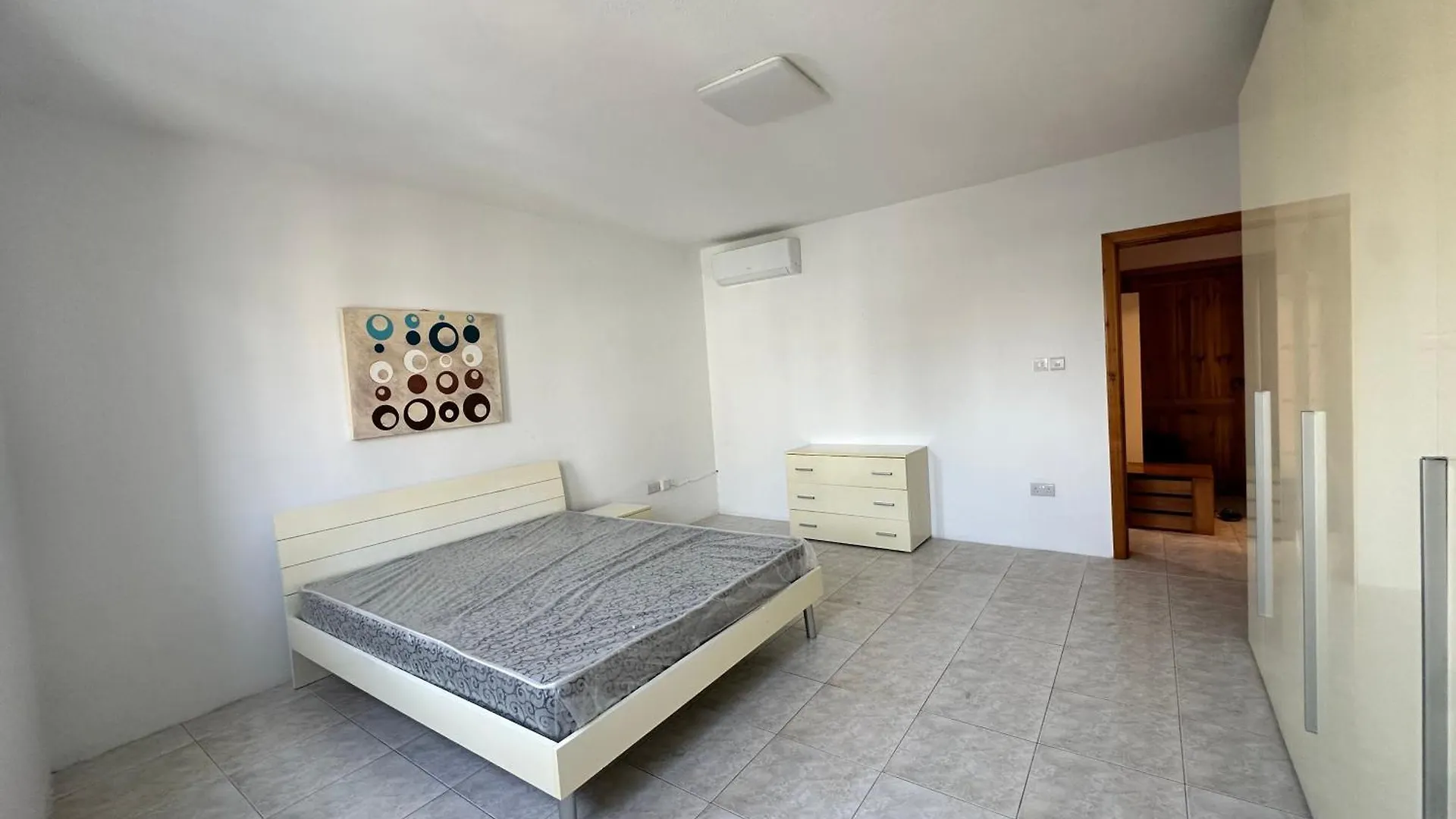Budget Friendly Apartment In Central Swieqi - 10 Minutes Walk To Paceville & The Beach Saint Julian's